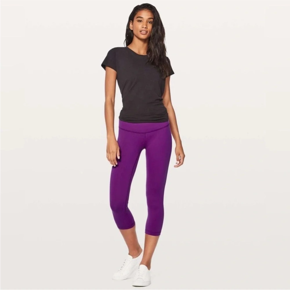 Lululemon Wunder Under Crop III in Tender Violet - Full On Luon